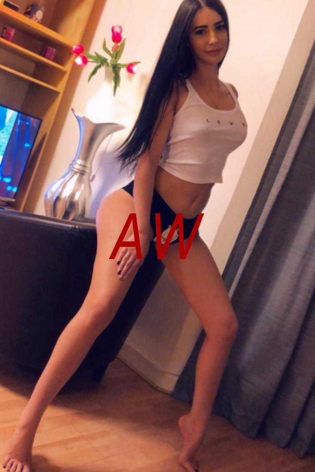 5eaecebe-7d0b-4ad3-af1b-7a3e460335c9-1682012331081.webp