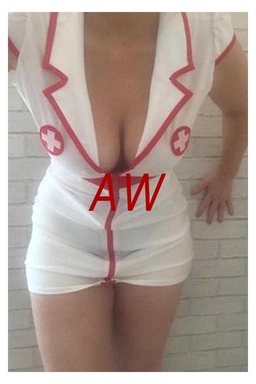 Isabella out Call London Escort