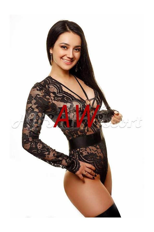 f9d7d7d3-621b-4cb8-a8b3-7dcc52bdc326-1682012203510.webp