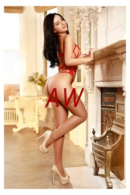 Candy Paddington escort