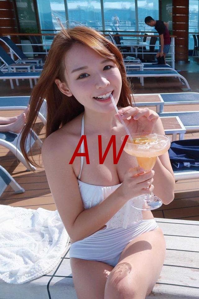 High class Chinese escort Chesterfield 